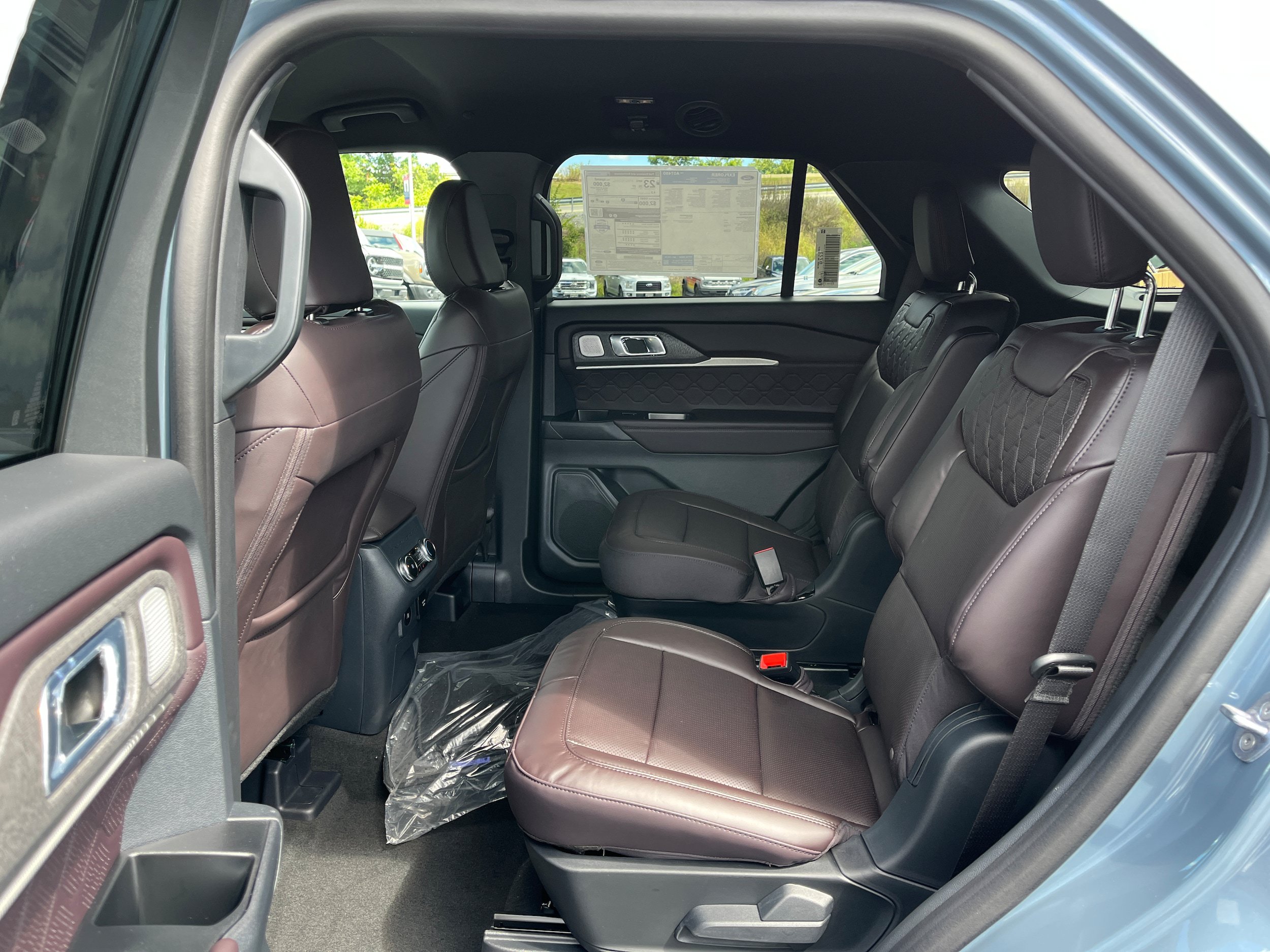 New 2027 Ford Explorer Platinum w/ LUX Leather Package AWD/4WD image 13