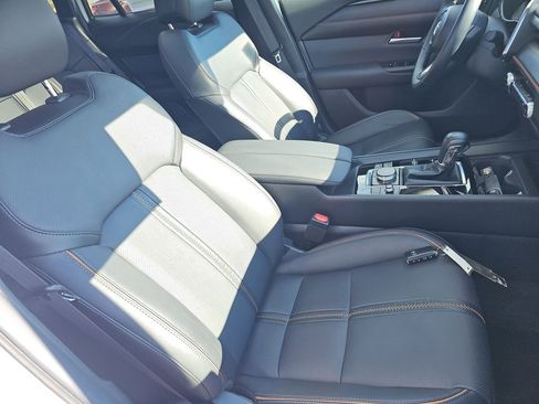 Used 2025 MAZDA CX-50 AWD 2.5 S w/ Premium Plus Pkg image 15