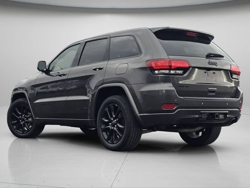 Used 2020 Jeep Grand Cherokee Altitude image 20