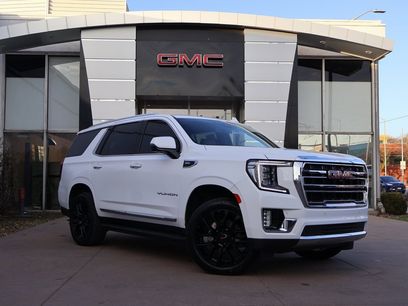 Used 2022 GMC Yukon SLT w/ SLT Luxury Package