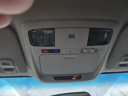 Used 2018 Subaru Outback 2.5i Premium image 27