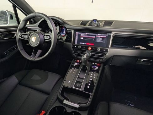 New 2026 Porsche Macan AWD/4WD image 22