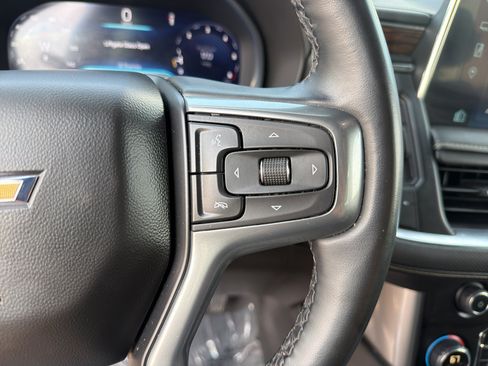Used 2024 Chevrolet Tahoe Premier AWD/4WD image 15