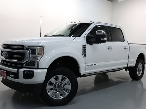 Used 2022 Ford F350 Platinum w/ FX4 Off-Road Package AWD/4WD image 1
