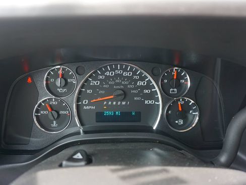 Used 2024 GMC Savana 3500 LS RWD image 7