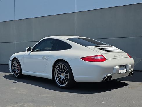 Used 2009 Porsche 911 Carrera S RWD image 3