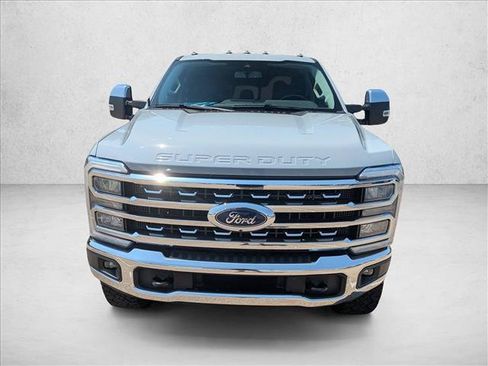 Used 2025 Ford F250 Lariat w/ Tremor Off-Road Package AWD/4WD image 2