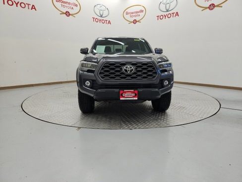 Used 2023 Toyota Tacoma TRD Off-Road image 4