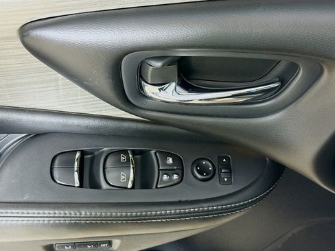 Used 2016 Nissan Murano SL w/ SL Technology Package image 21