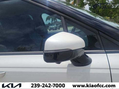 Used 2022 Kia Carnival SX Prestige FWD image 8