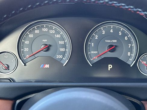 Used 2018 BMW M3 Base image 32