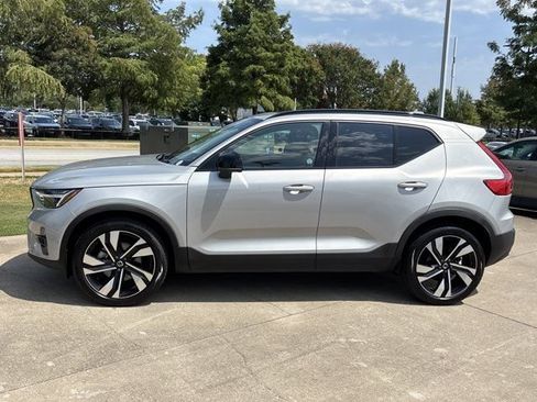 Used 2023 Volvo XC40 B5 Ultimate w/ Protection Package Premier AWD/4WD image 10