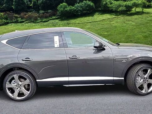 Used 2024 Genesis GV80 2.5T w/ Prestige Package image 9