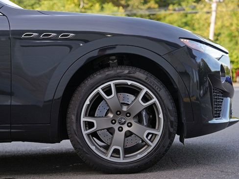 Used 2023 Maserati Levante Modena image 24