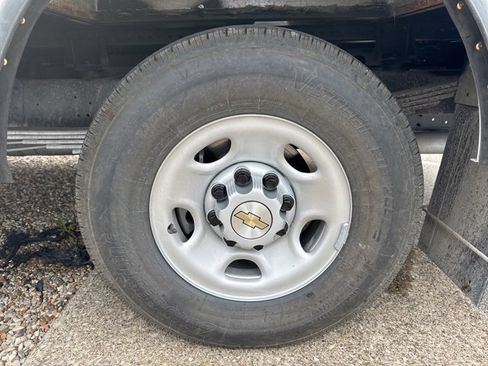 New 2025 Chevrolet Express 3500 w/ Power Convenience Package image 28