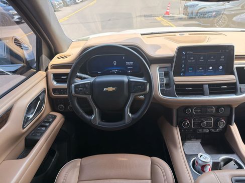 Used 2023 Chevrolet Tahoe Premier AWD/4WD image 5