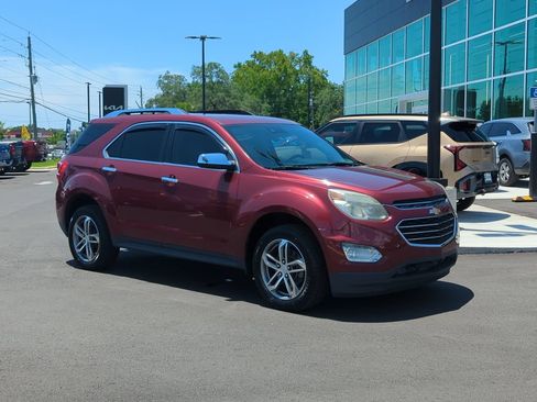 Used 2017 Chevrolet Equinox Premier w/ Enhanced Convenience Package FWD image 9