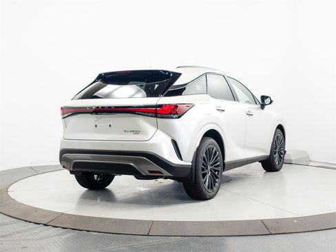 New 2026 Lexus RX 450h AWD image 12