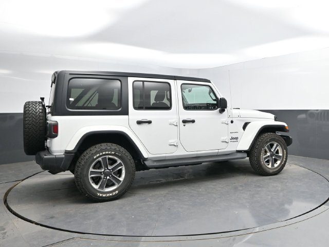 Used 2021 Jeep Wrangler Unlimited Sahara AWD/4WD image 3