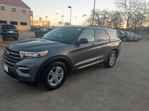 Used 2024 Ford Explorer XLT w/ Equipment Group 202A image 1