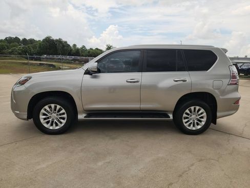 Used 2021 Lexus GX 460 Premium w/ Premium Plus Package AWD/4WD image 4