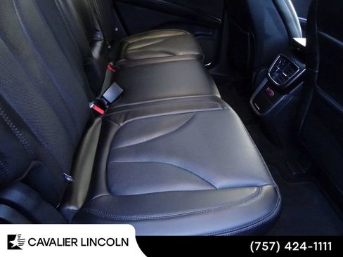 Used 2020 Lincoln Nautilus Reserve AWD/4WD image 16