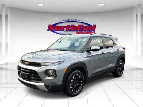 Used 2023 Chevrolet TrailBlazer LT image 3