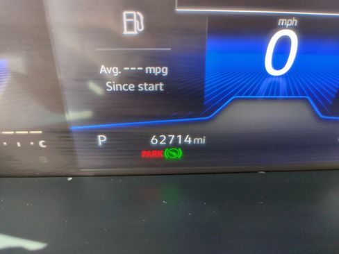 Used 2022 Volkswagen Tiguan SE FWD image 47