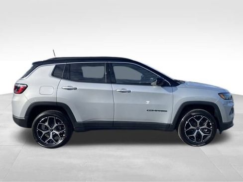 New 2026 Jeep Compass Limited image 8