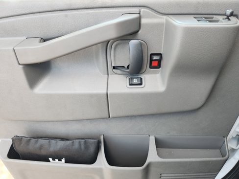 New 2025 Chevrolet Express 3500 w/ Power Convenience Package image 24