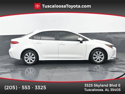 Used 2024 Toyota Corolla LE image 1