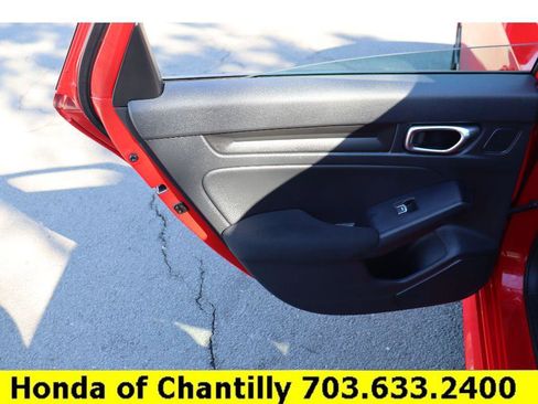 Used 2023 Honda Civic Sport image 23