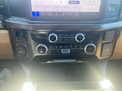 Used 2024 Ford F250 Lariat w/ Sport Appearance Package AWD/4WD image 23
