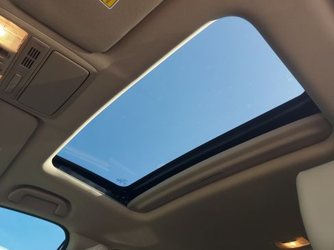 Used 2021 Honda CR-V Touring image 20