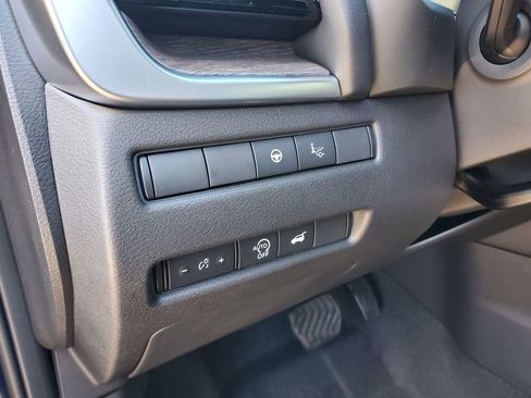 New 2026 Nissan Rogue Platinum image 21