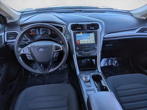Used 2019 Ford Fusion SE FWD image 23