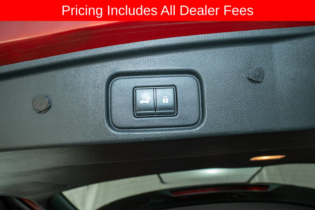 Used 2023 Nissan Pathfinder SL AWD/4WD image 6
