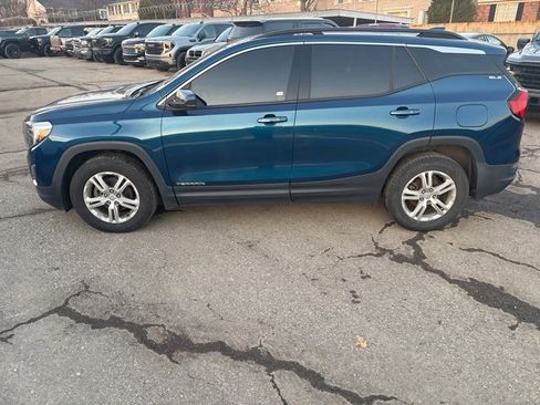 Used 2019 GMC Terrain SLE w/ Driver Convenience Package image 13