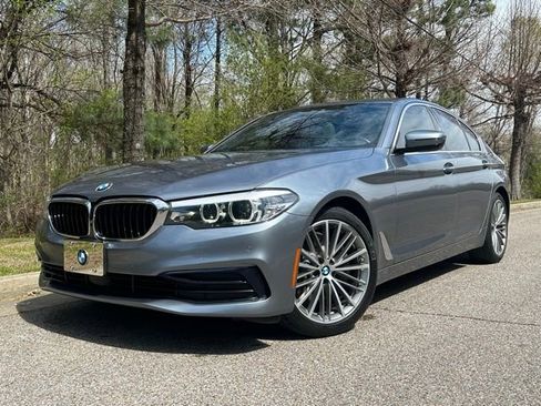 Used 2020 BMW 530i image 1