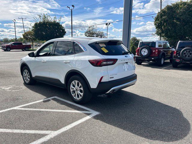 Used 2023 Ford Escape Active AWD/4WD image 5