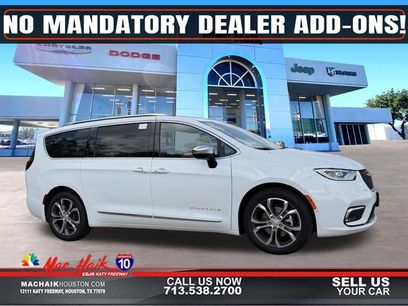 New 2026 Chrysler Pacifica Pinnacle