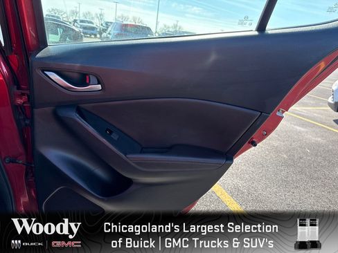 Used 2018 MAZDA MAZDA3 Grand Touring w/ Premium Equipment Package image 28