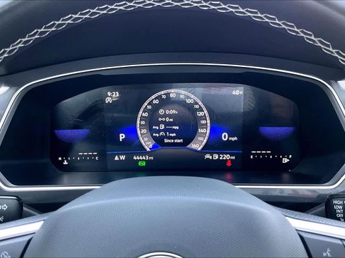 Used 2023 Volkswagen Tiguan SE image 26