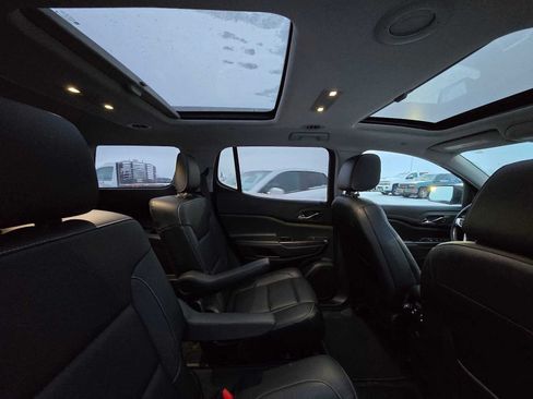 Certified 2019 GMC Acadia SLT AWD/4WD image 18
