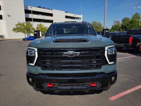 Used 2025 Chevrolet Silverado 2500 LT w/ Trail Boss Package AWD/4WD image 2