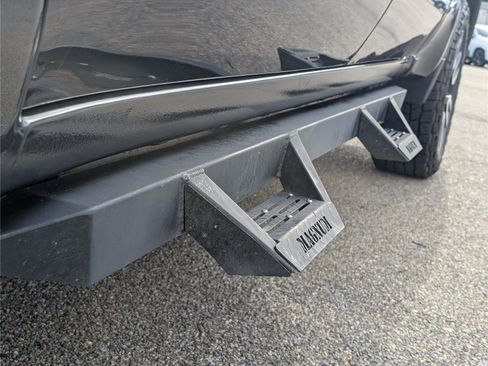 Used 2021 GMC Sierra 1500 AT4 w/ AT4 Value Package image 11