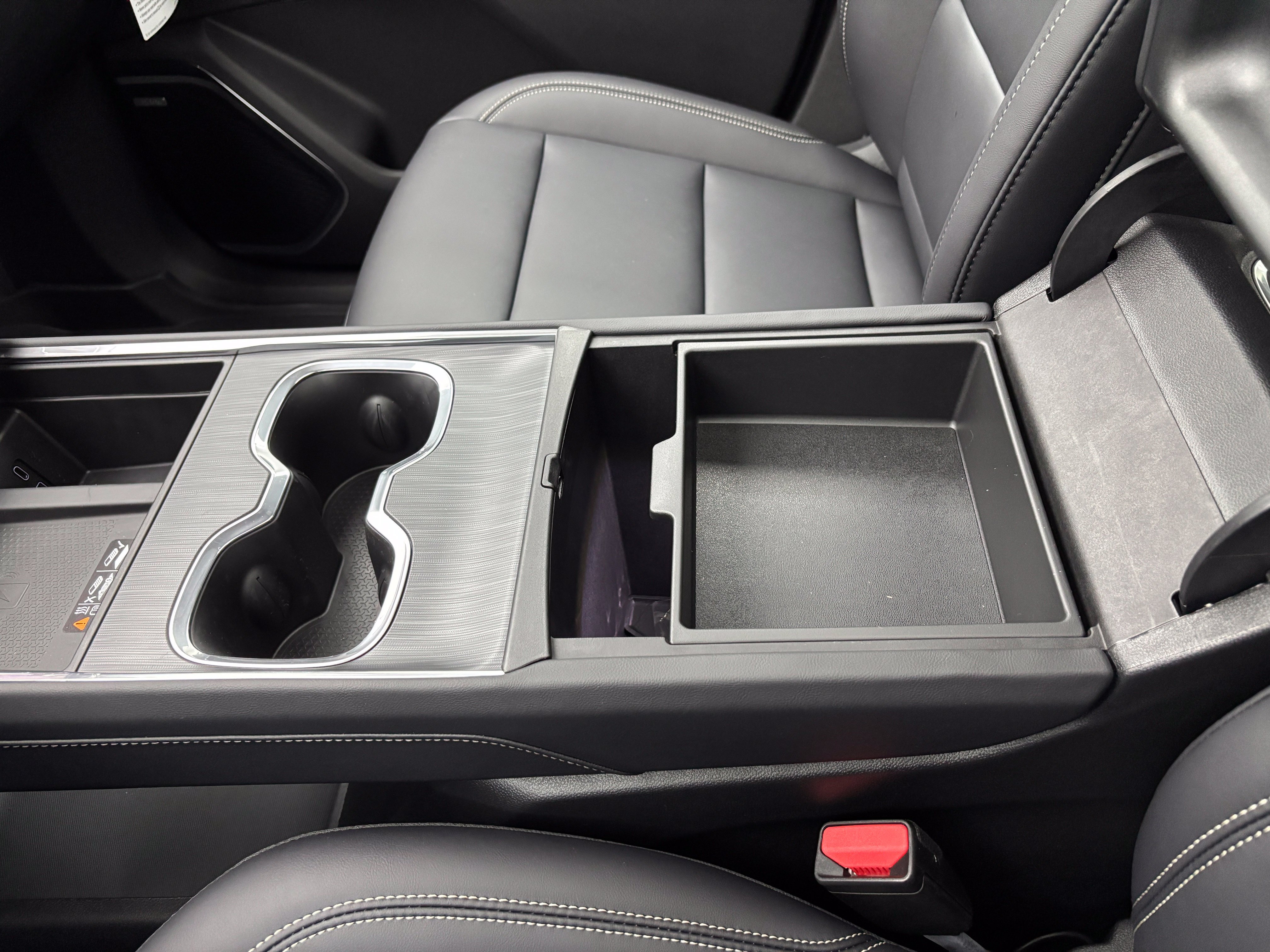 New 2027 GMC Acadia Elevation w/ Black Edition AWD/4WD image 35