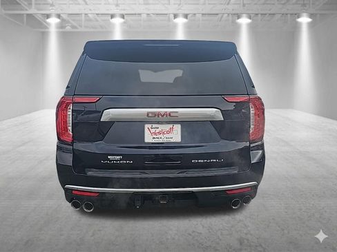 Used 2022 GMC Yukon XL Denali w/ Denali Ultimate Package AWD/4WD image 4