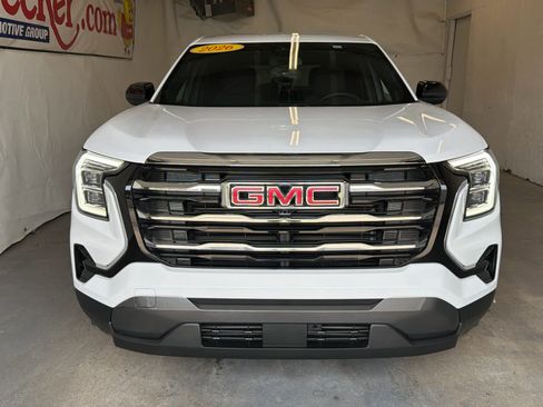 Used 2026 GMC Terrain Elevation FWD image 3