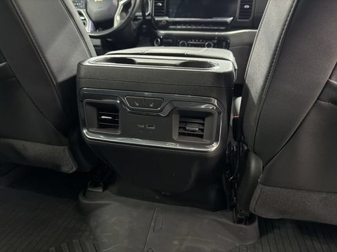Used 2024 Chevrolet Silverado 3500 LTZ w/ LTZ Convenience Package AWD/4WD image 13